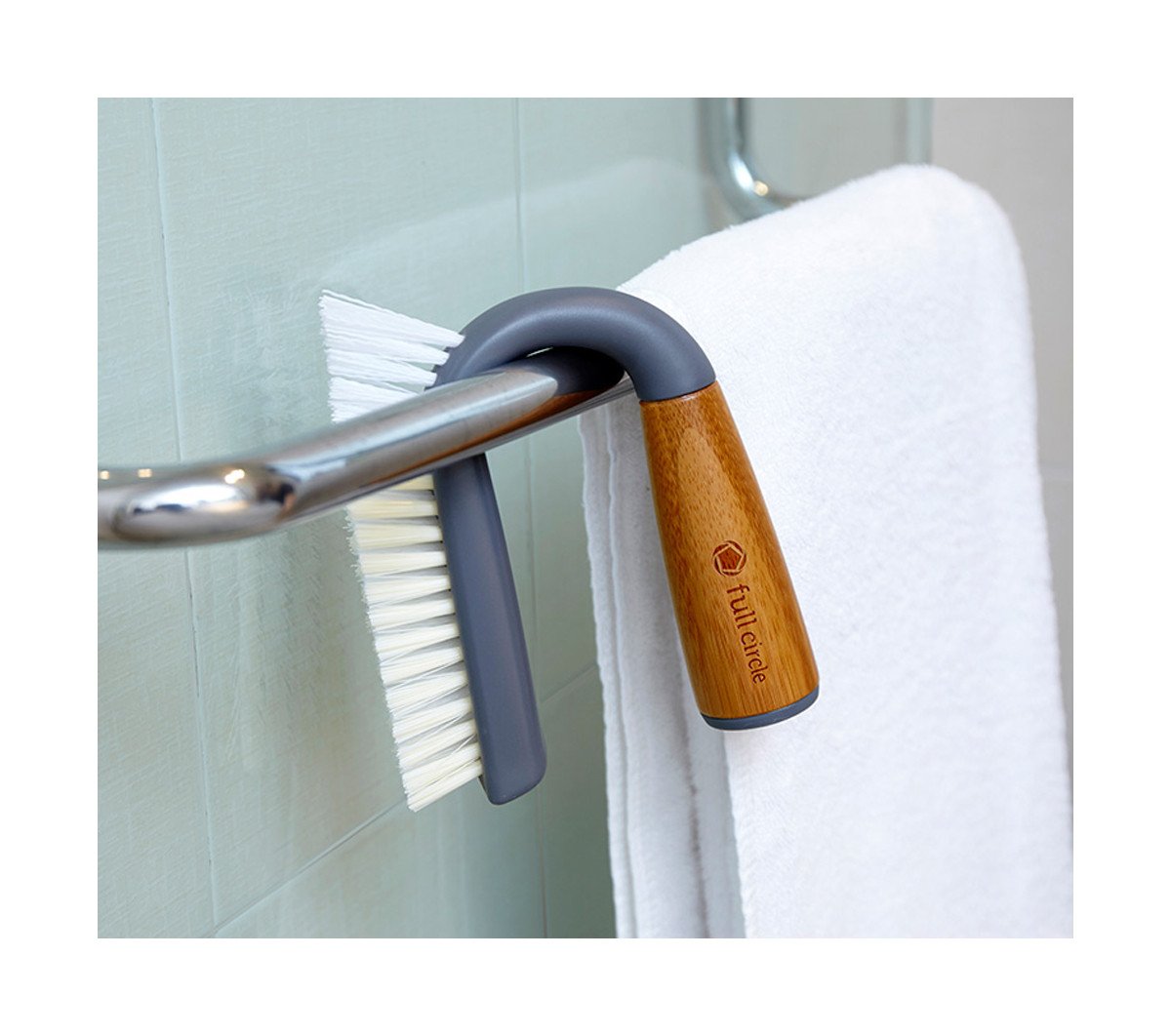 full-circle-home-grunge-buster-tile-and-grout-brush-gray-5_84e78896-c108-408e-8111-7a89daa358ed_1200x