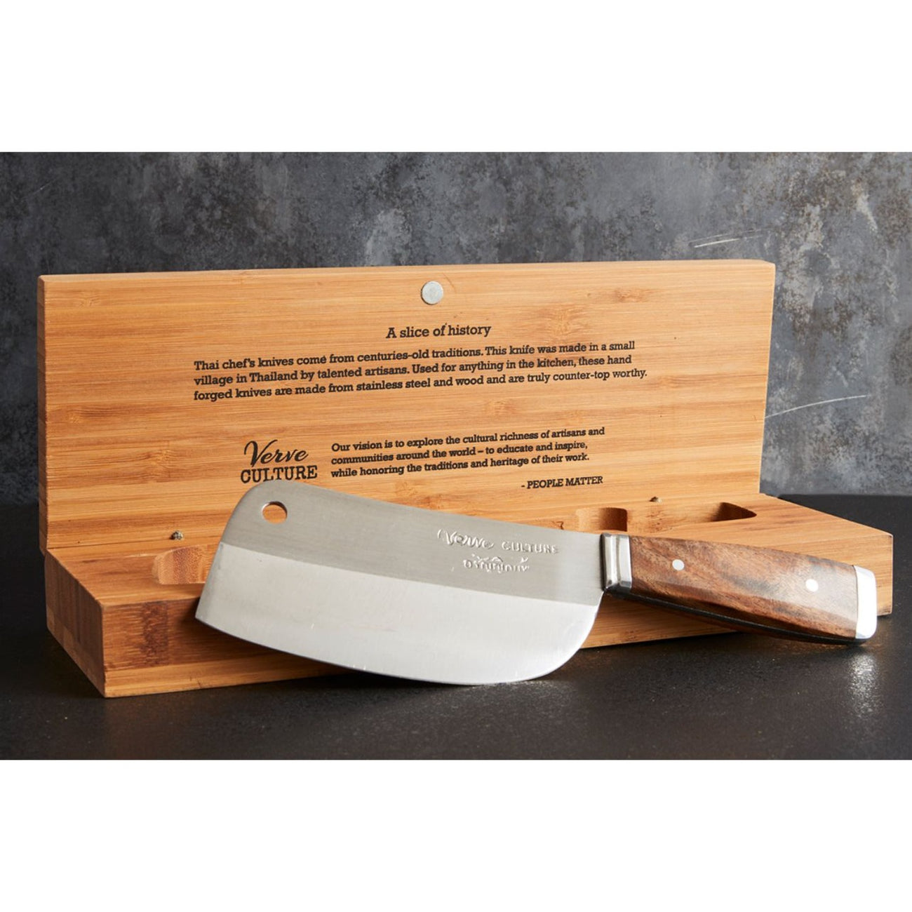 white-VCCK1_web_10_1300x